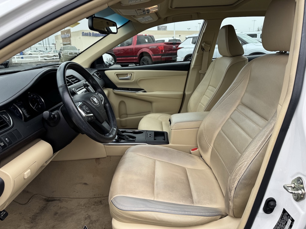 Used 2016 Toyota Camry XLE Sedan