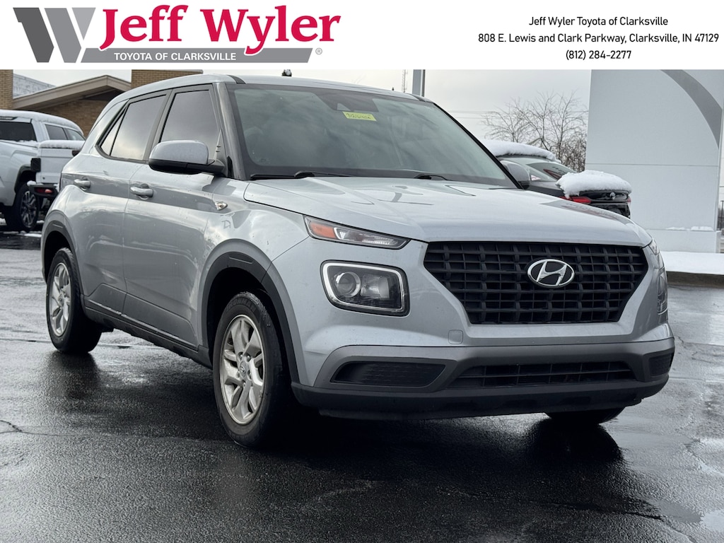 Used 2021 Hyundai Venue SE SUV