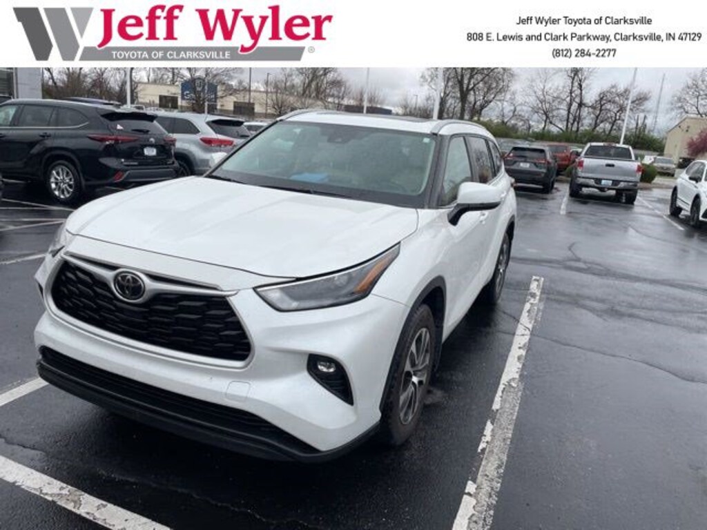 Used 2023 Toyota Highlander L SUV