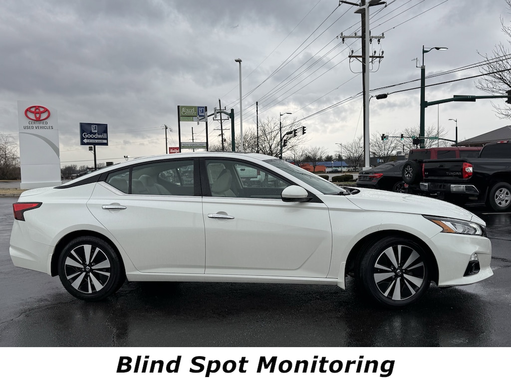 Used 2019 Nissan Altima 2.5 SV Sedan