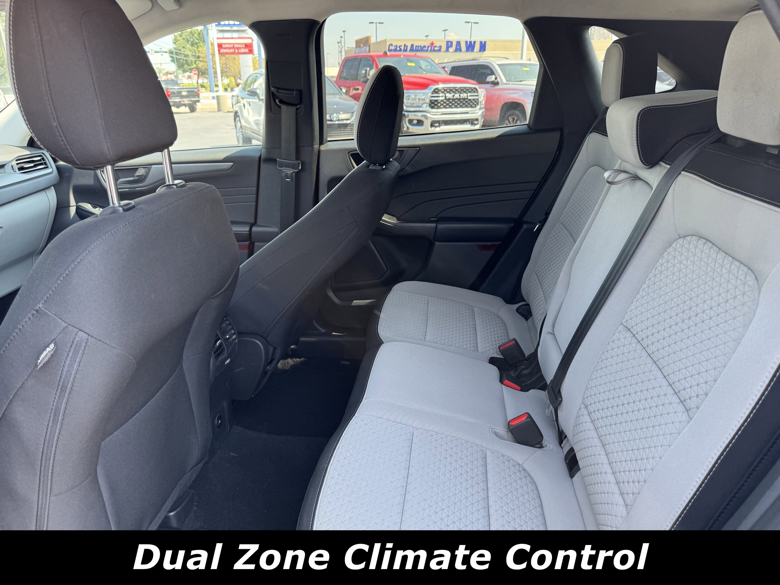 2023 Ford Escape Active photo 3