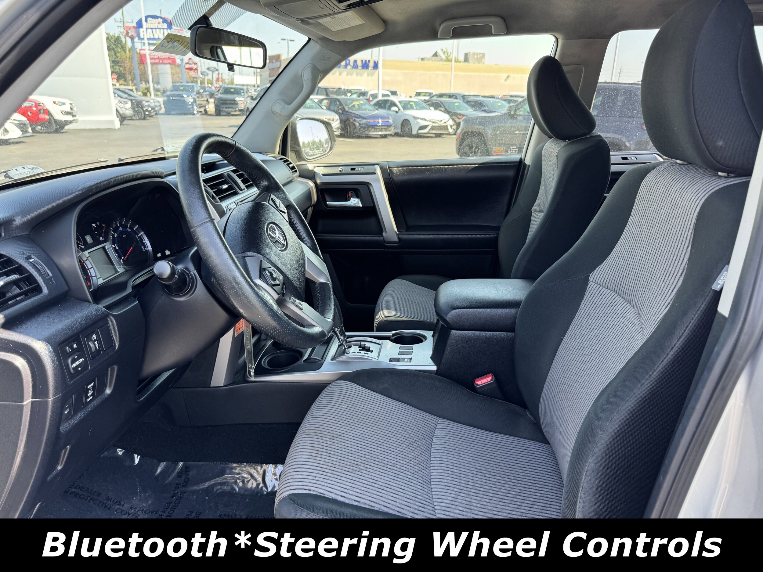 2018 Toyota 4Runner SR5 photo 2
