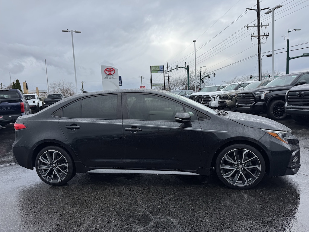 Used 2021 Toyota Corolla SE Sedan