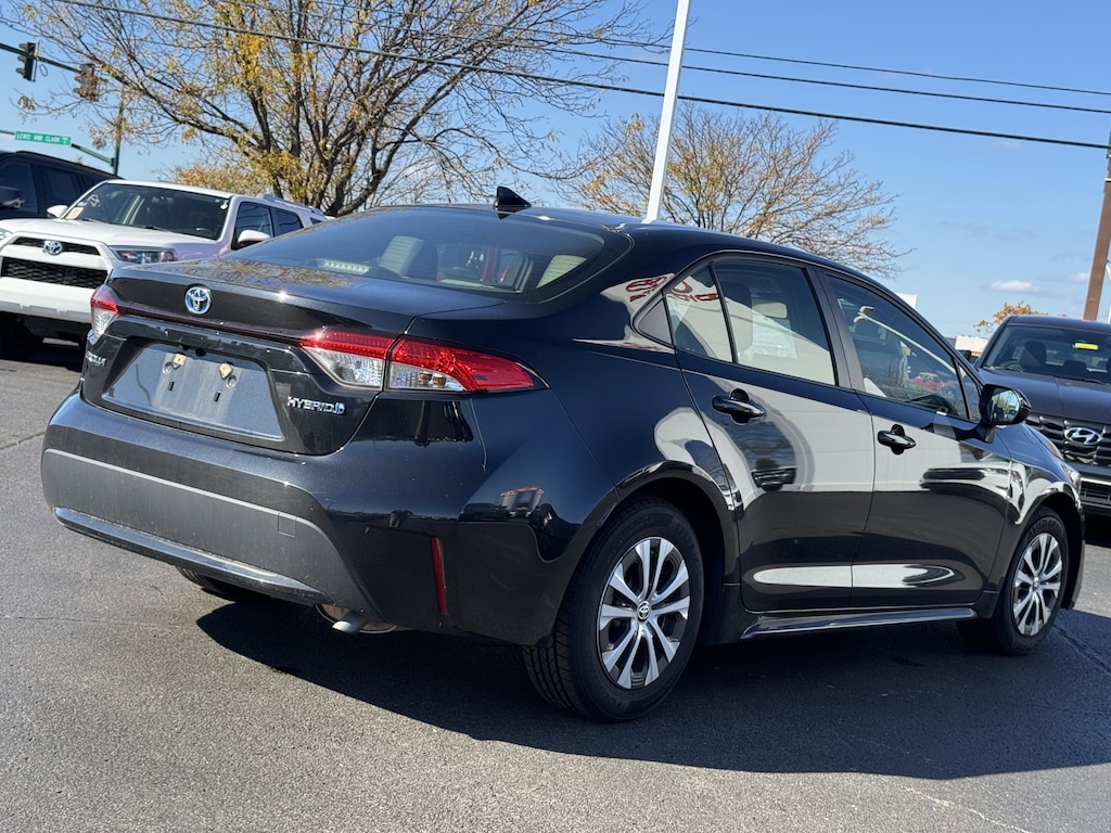 Used 2022 Toyota Corolla Hybrid LE Sedan