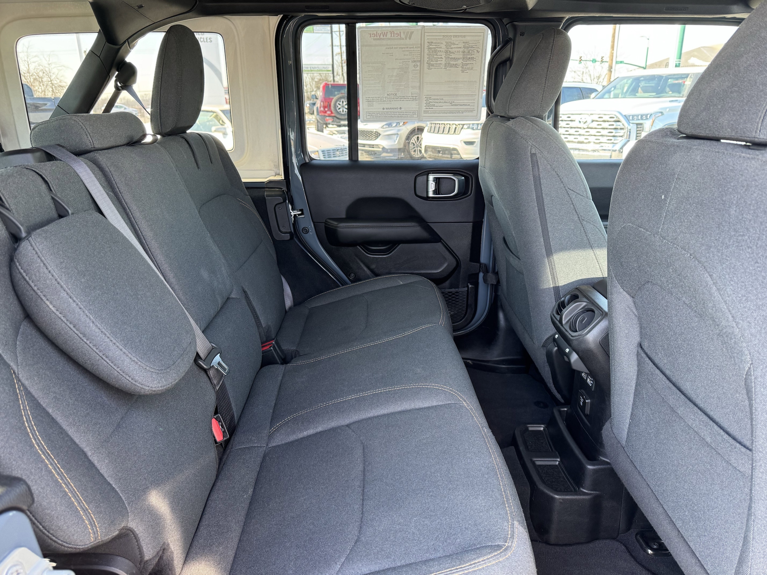 2024 Jeep Wrangler 4xe Sahara 4XE - Photo 31