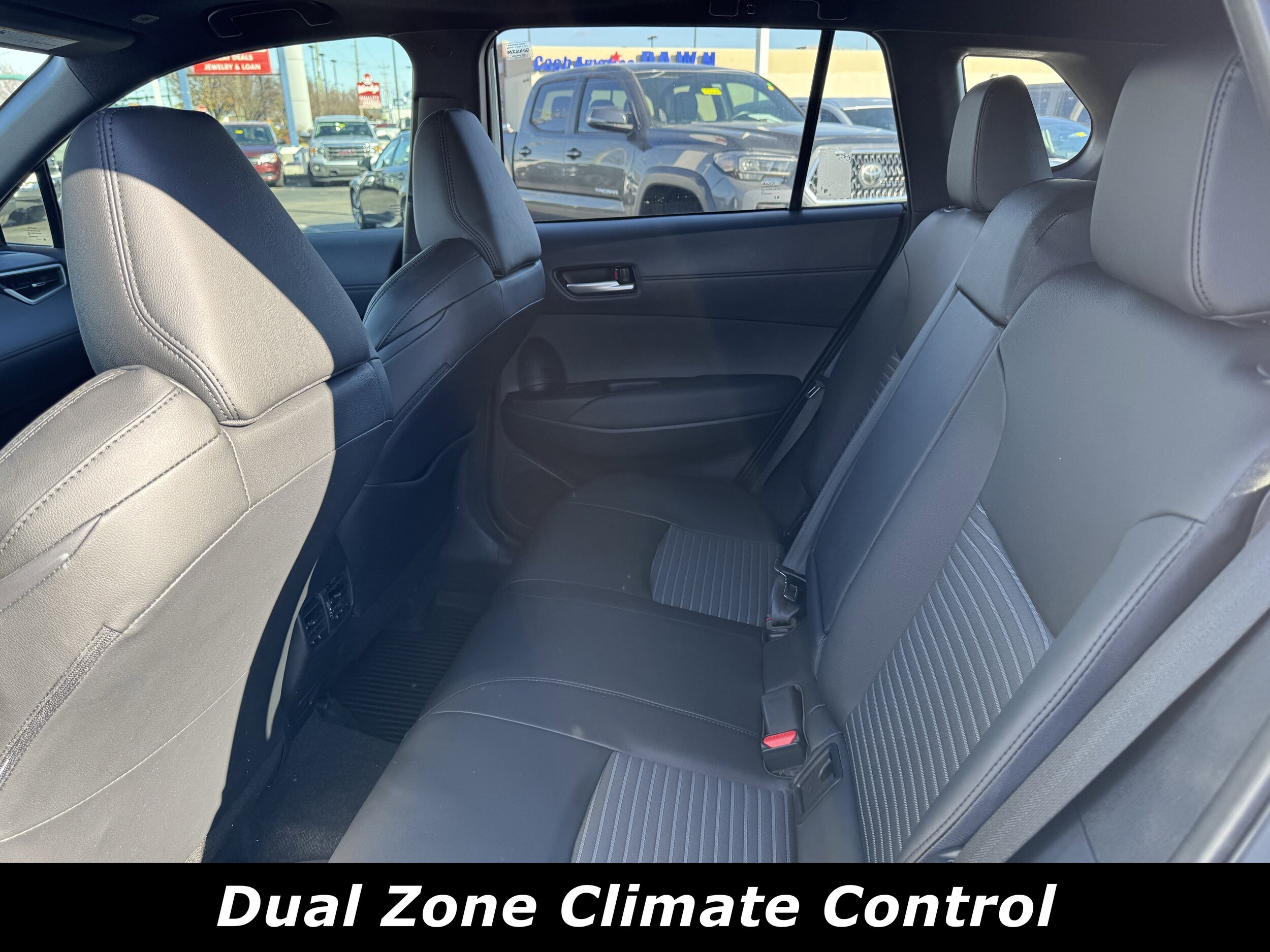 2024 Toyota Corolla Hybrid XSE photo 3