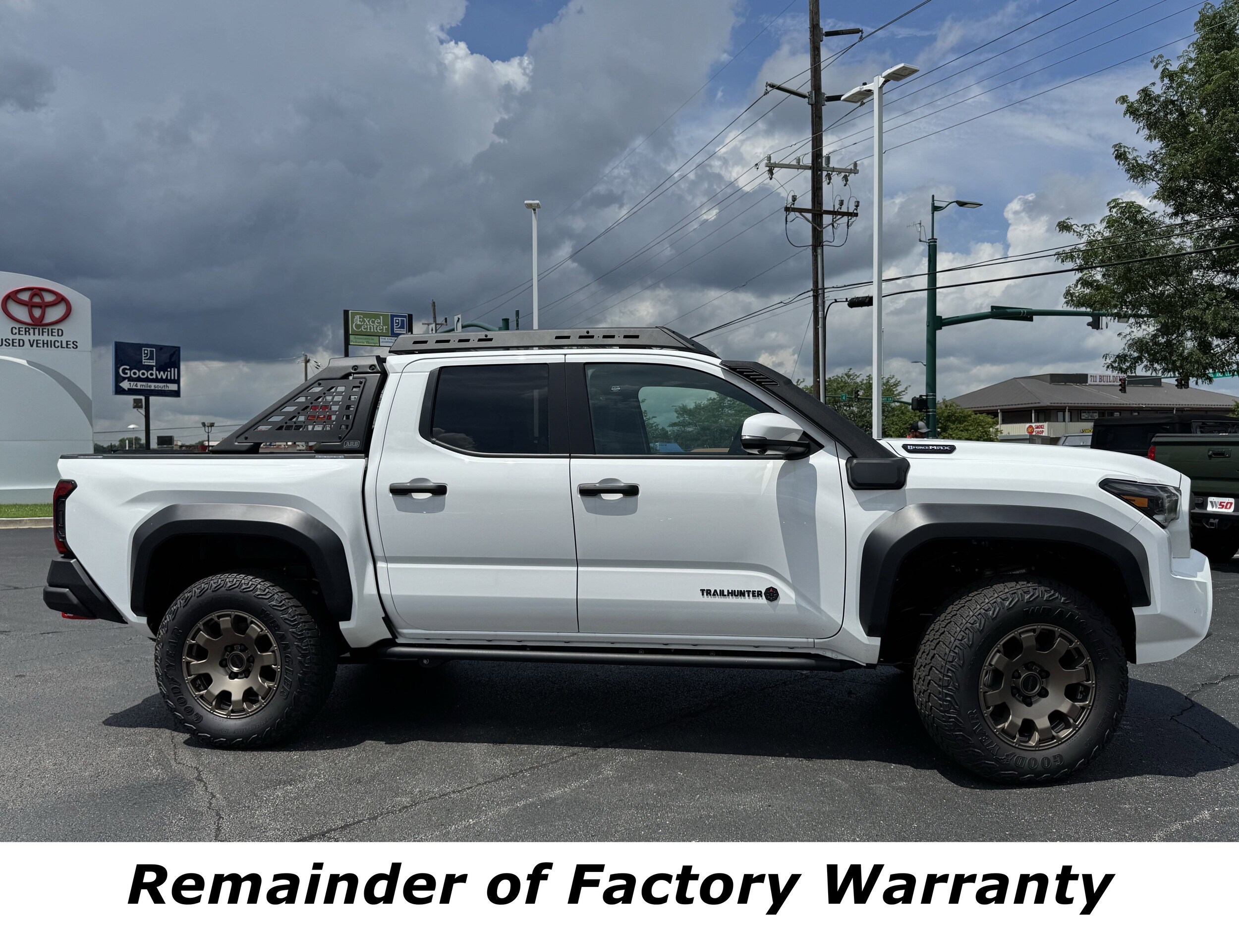 2025 Toyota Tacoma Double Cab photo 2