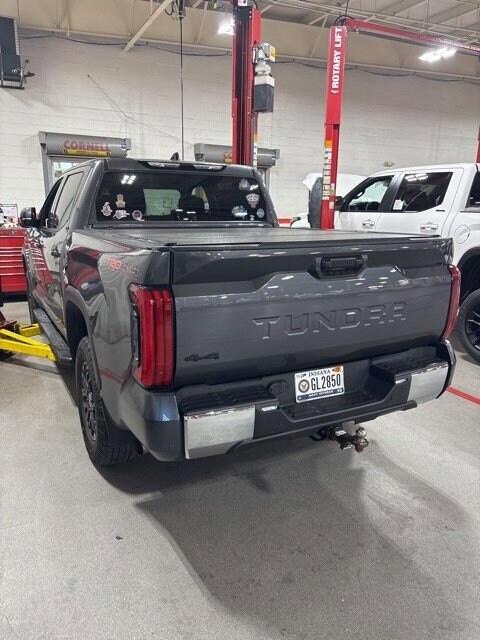 2022 Toyota Tundra SR5 CrewMax photo 3