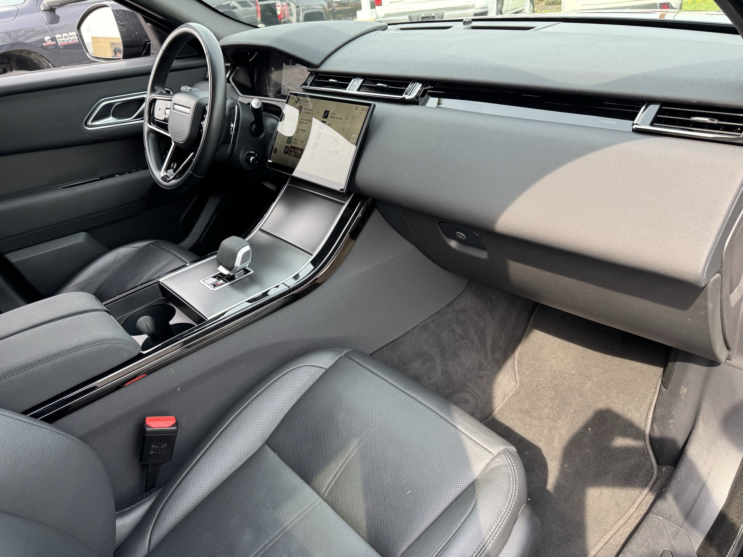 2025 Land Rover Range Rover Velar Dynamic SE - Photo 41