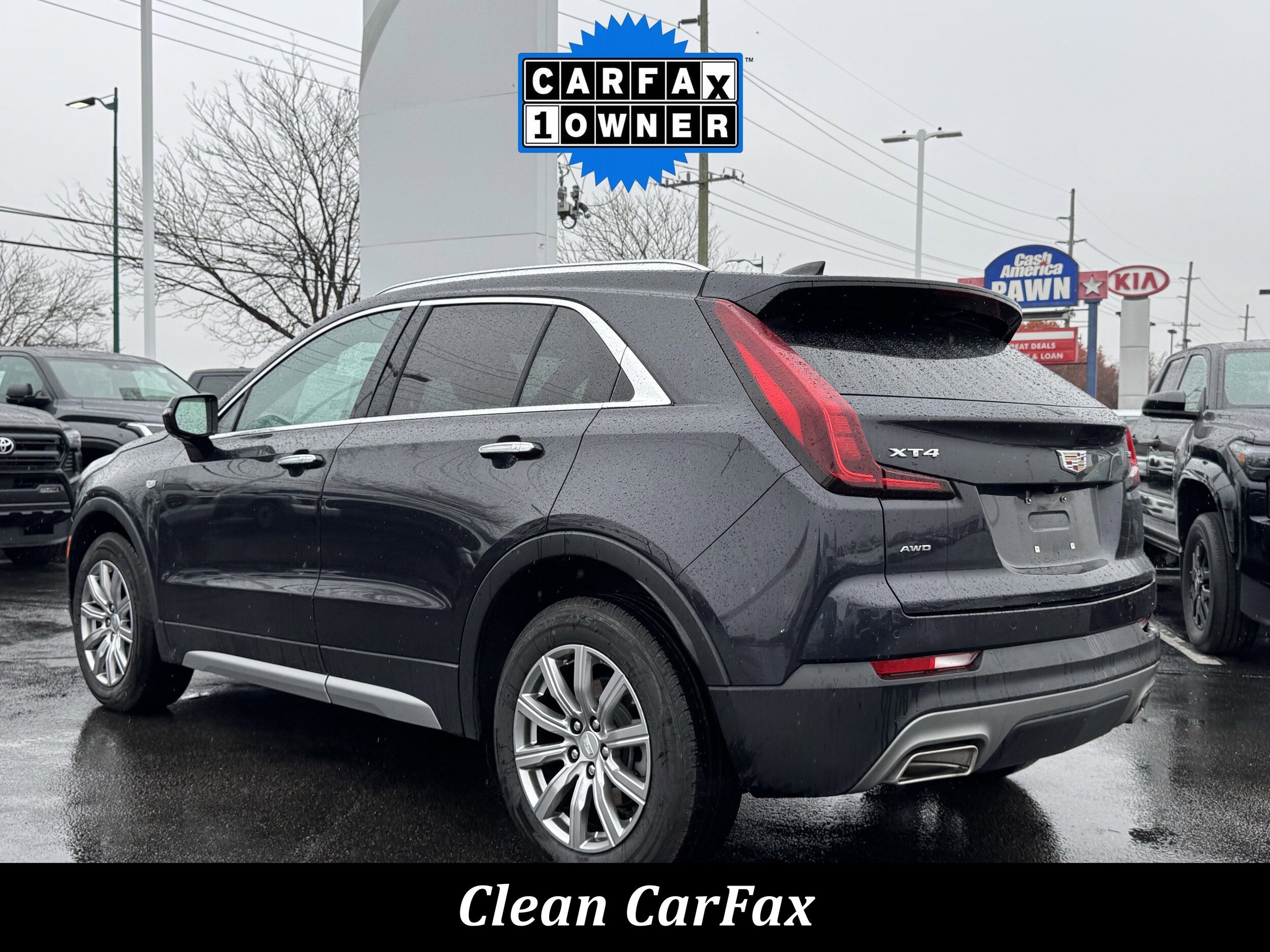 2023 Cadillac XT4 Premium Luxury photo 2