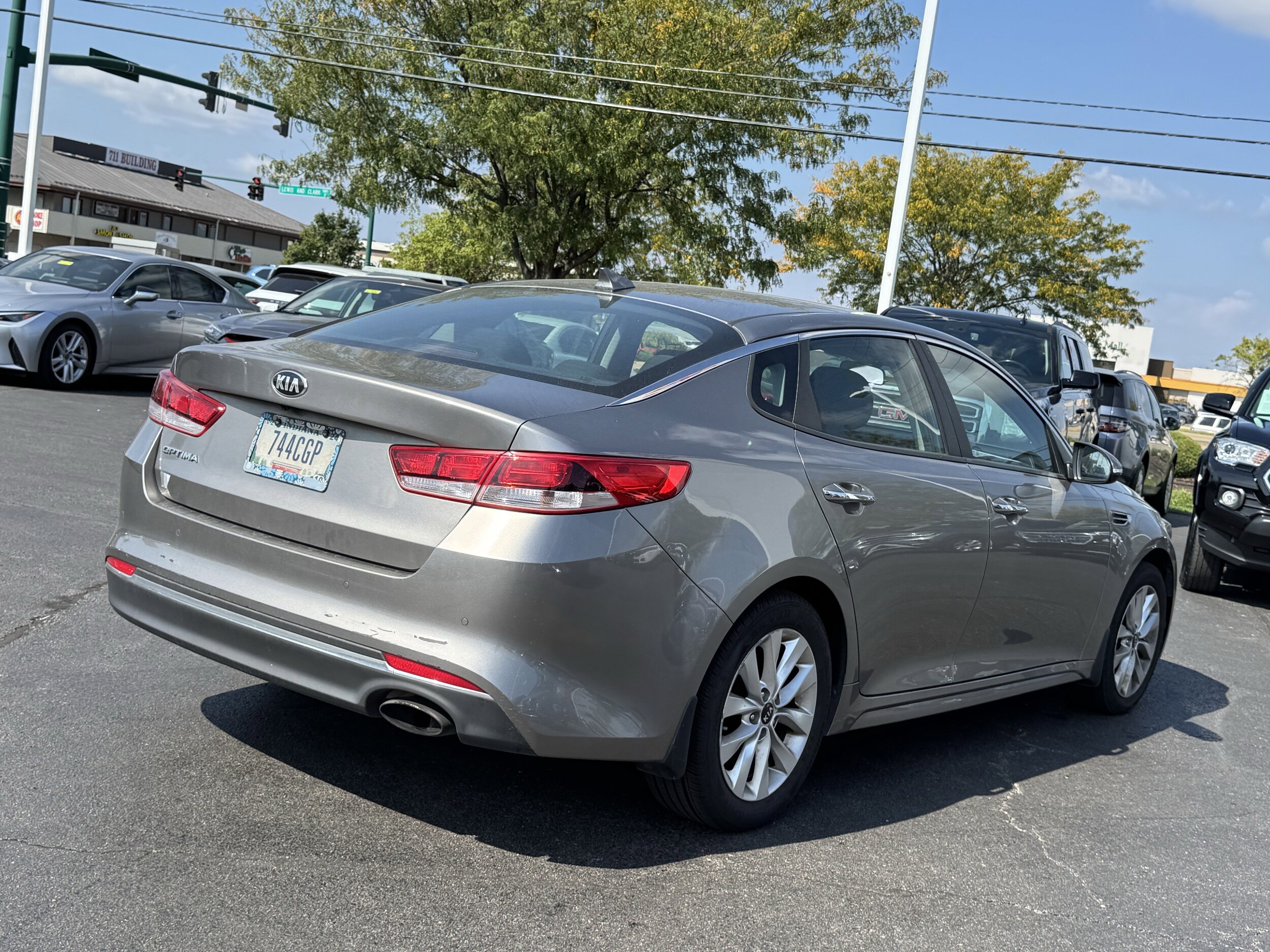 2018 Kia Optima LX photo 3