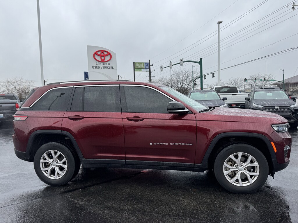 Used 2022 Jeep Grand Cherokee Limited SUV