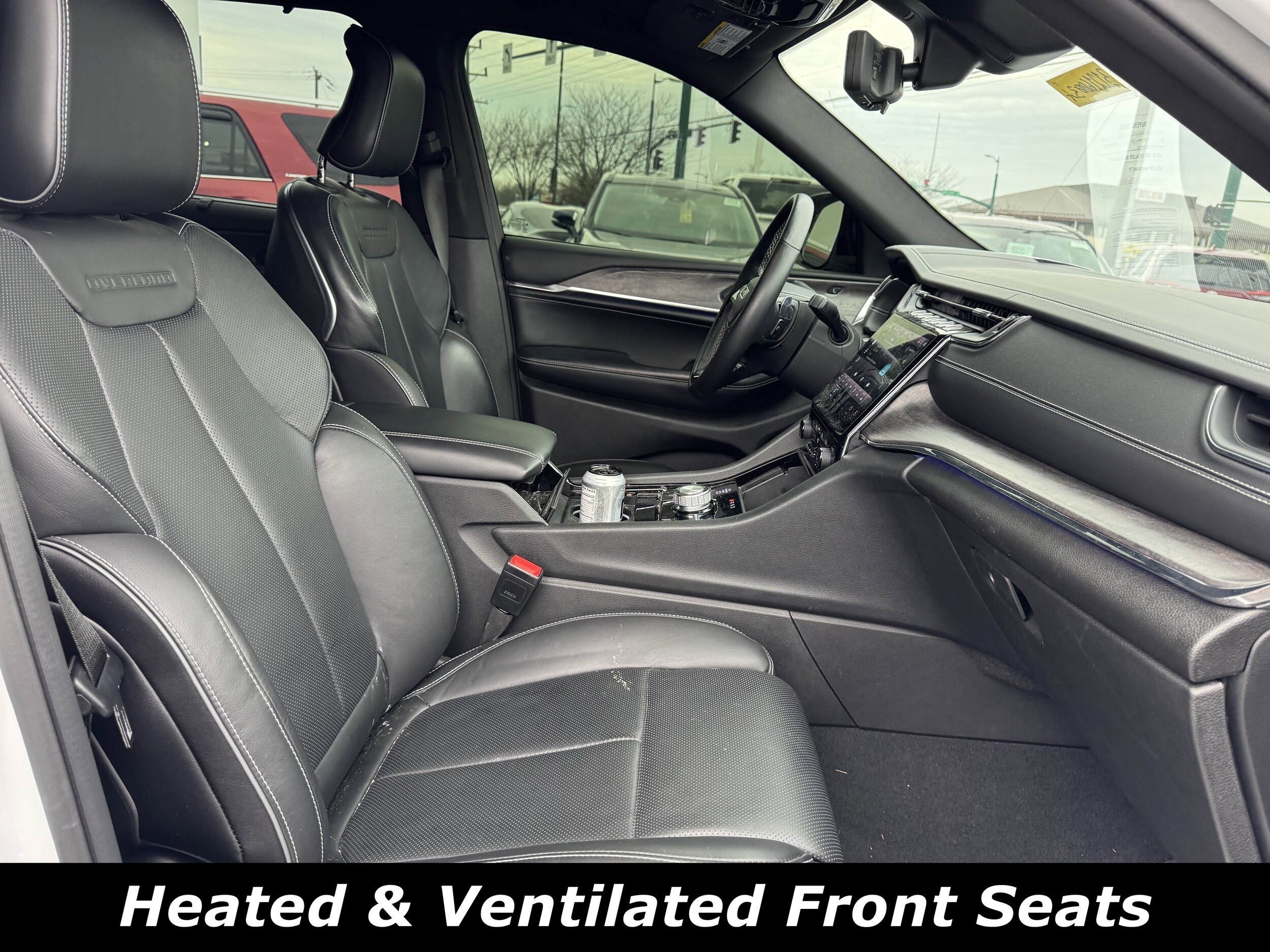 2024 Jeep Grand Cherokee Overland photo 4