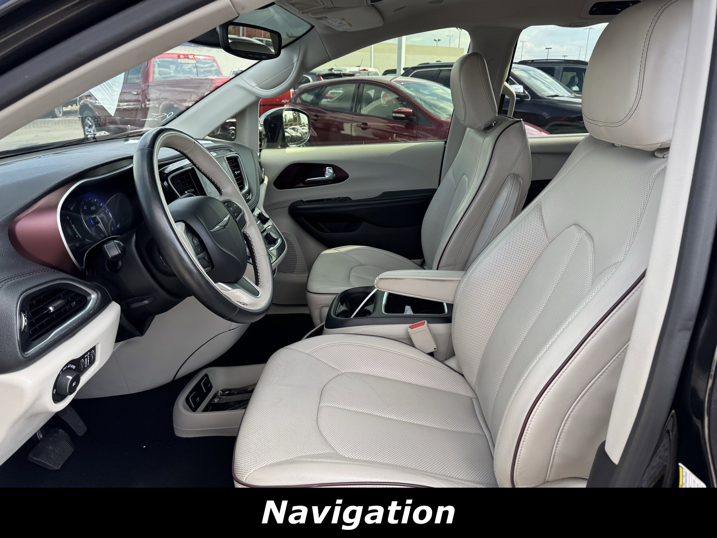 2019 Chrysler Pacifica Limited photo 3