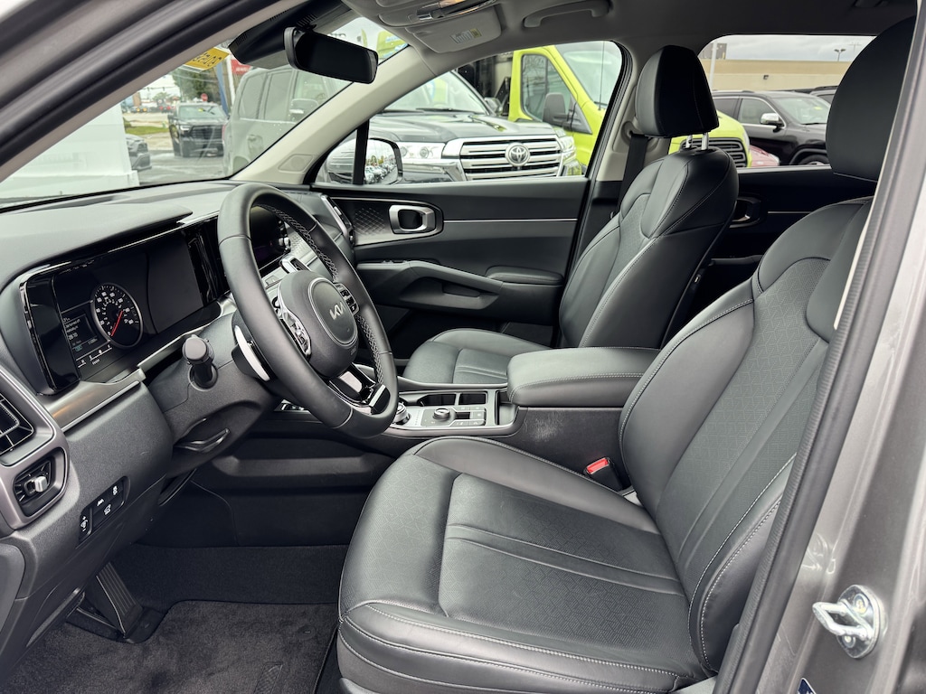 Used 2024 Kia Sorento Hybrid EX SUV