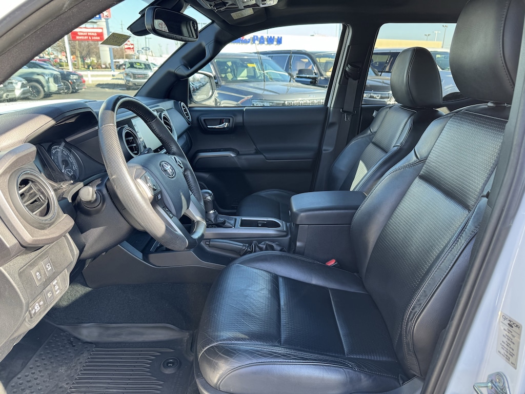 Used 2020 Toyota Tacoma Truck Double Cab