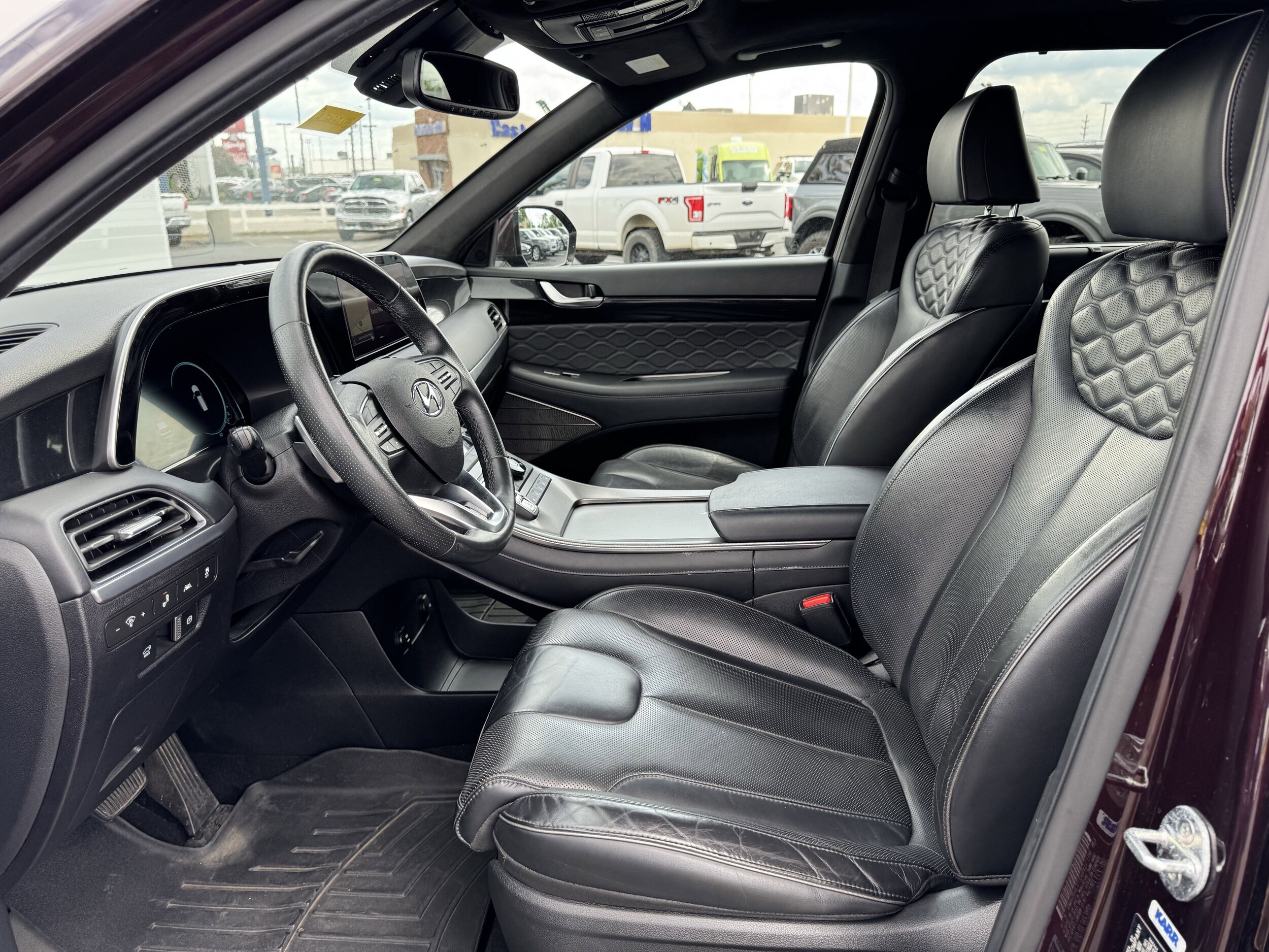 2020 Hyundai Palisade Limited photo 3