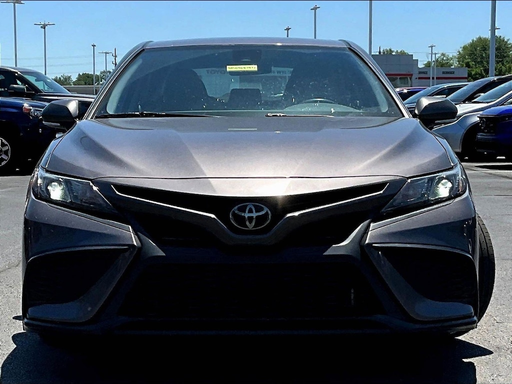 Used 2023 Toyota Camry SE Sedan