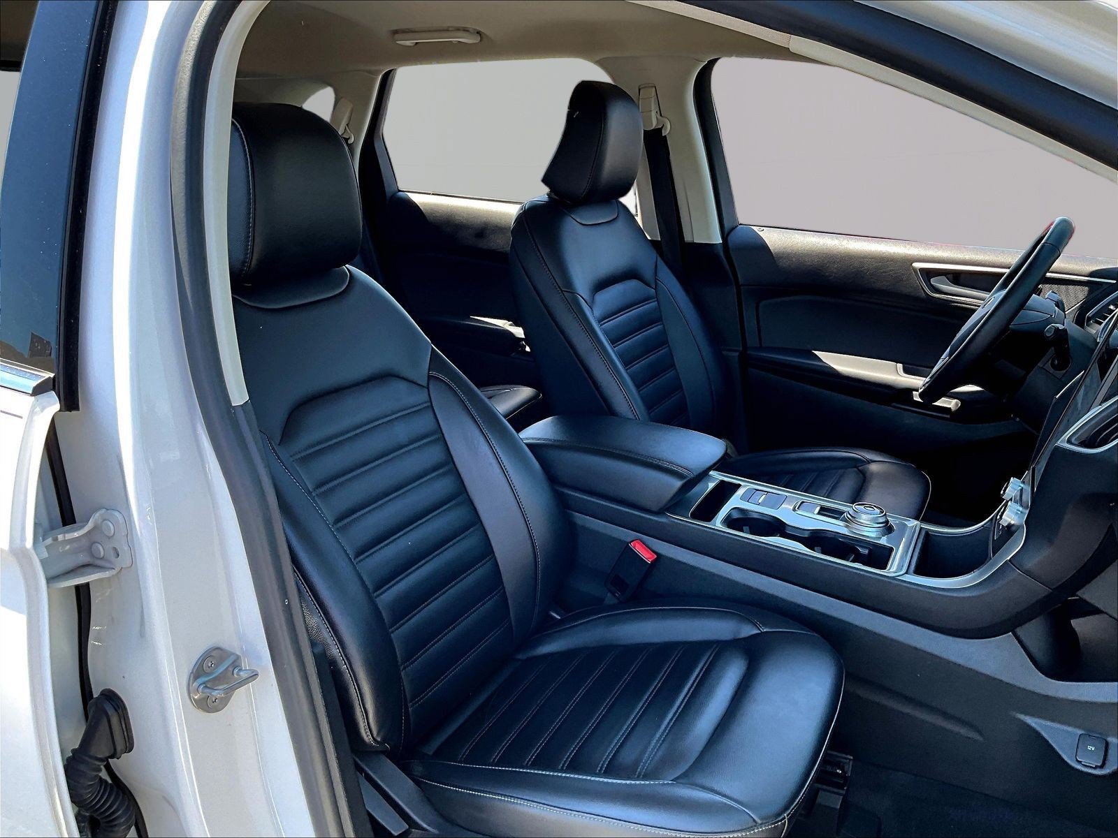 2024 Ford Edge SEL - Photo 32