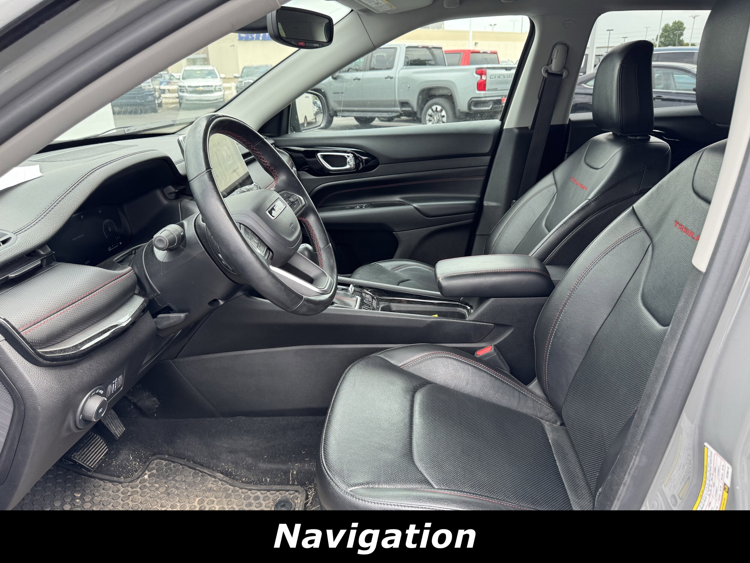 2022 Jeep Compass Trailhawk photo 2