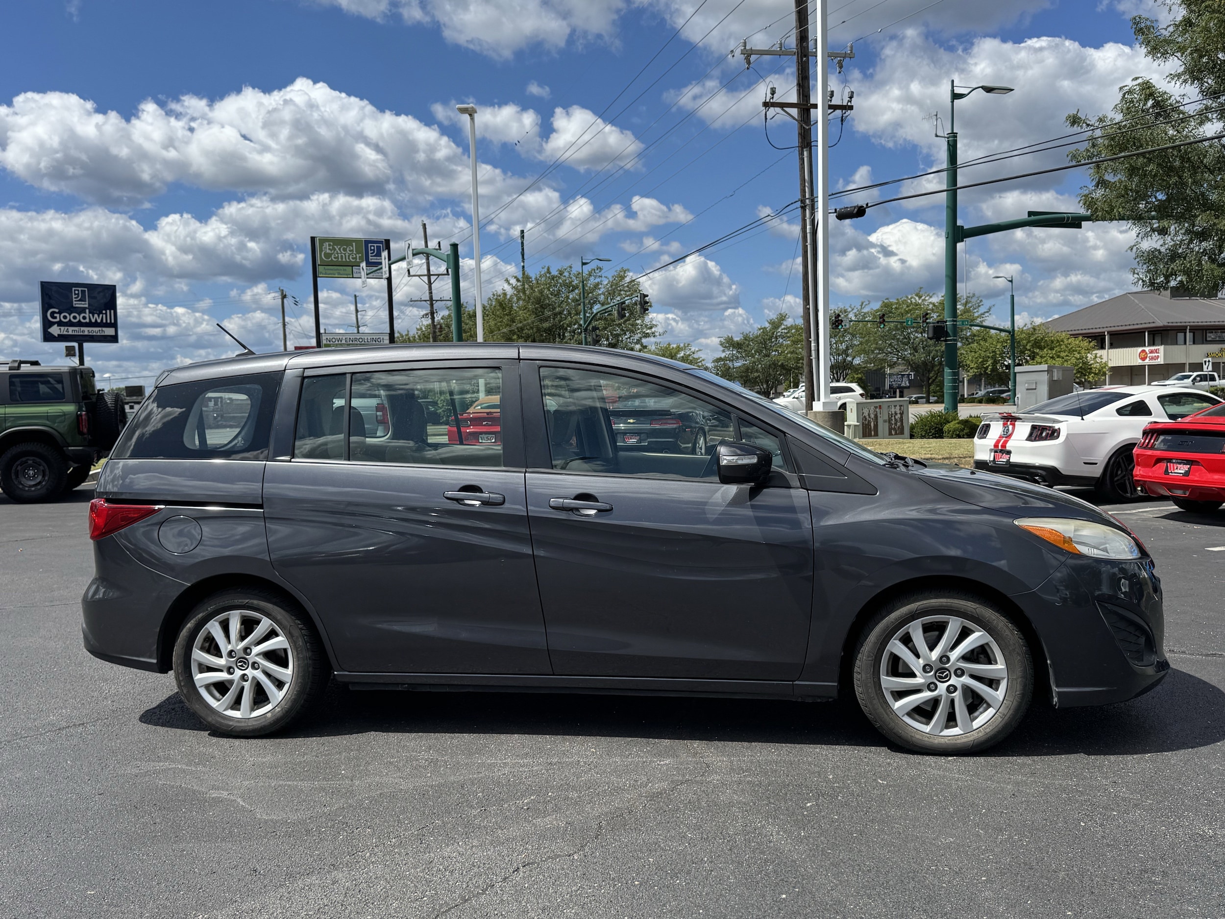Used 2014 Mazda MAZDA5 Sport with VIN JM1CW2BL2E0174237 for sale in Clarksville, IN