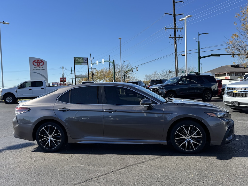 Used 2024 Toyota Camry SE Sedan