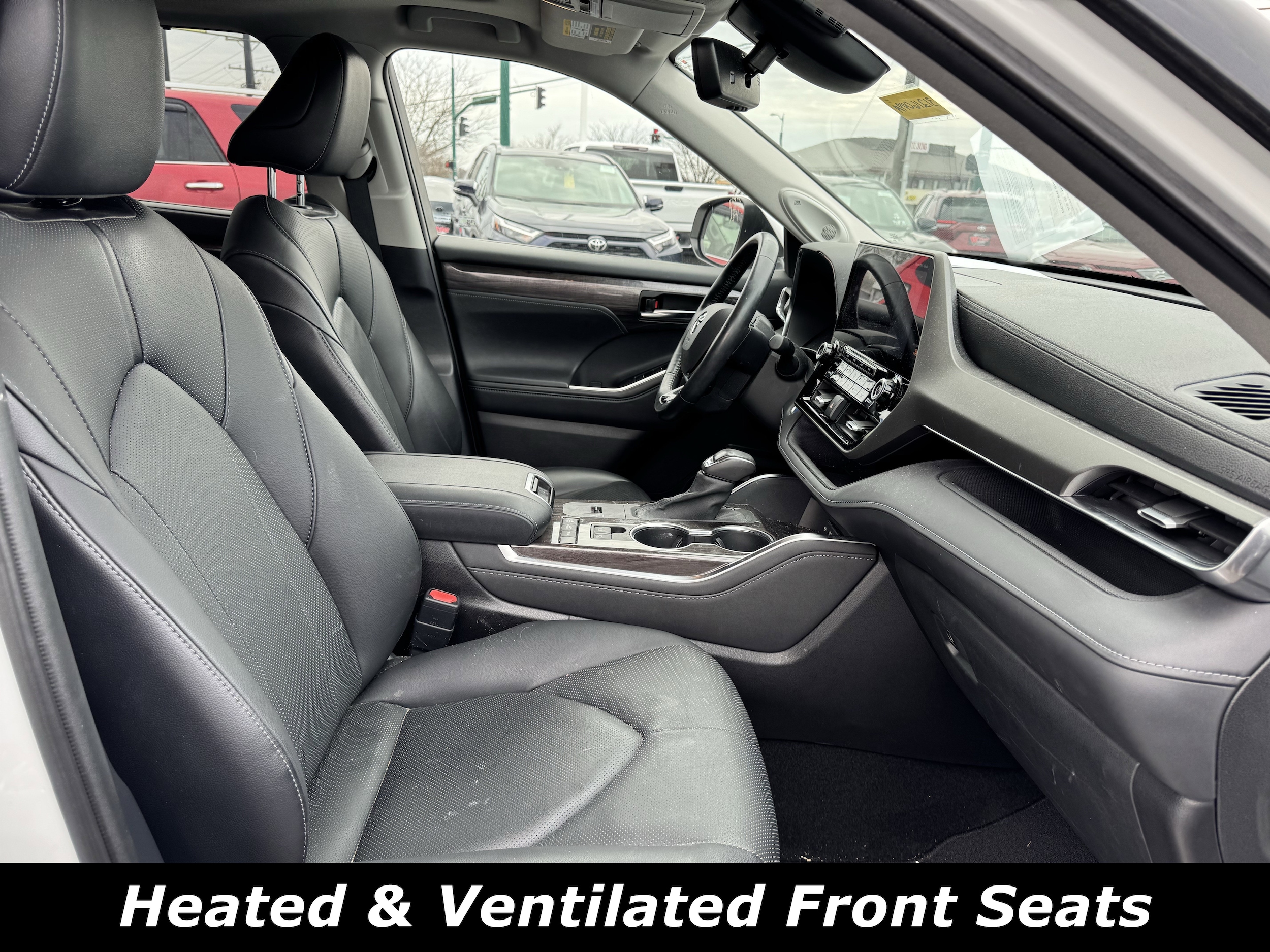 2021 Toyota Highlander Hybrid Limited photo 4