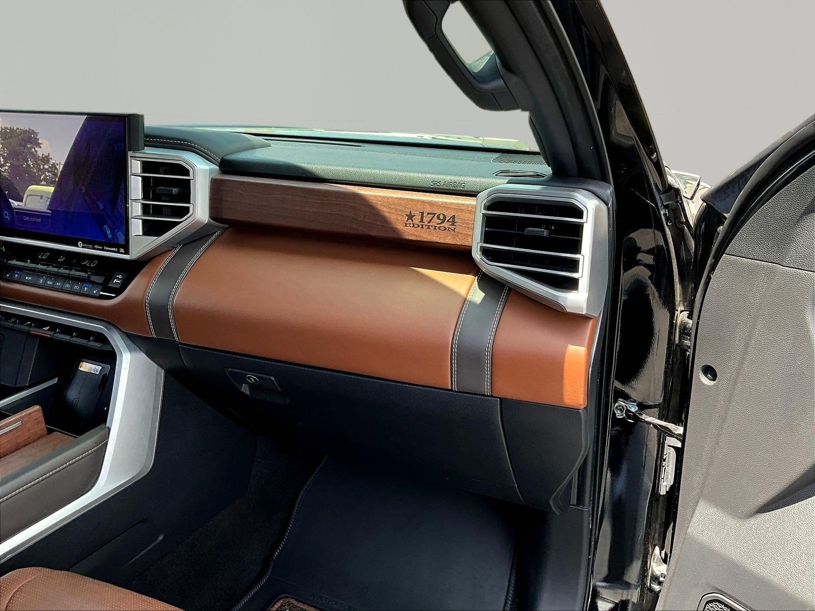 2024 Toyota Tundra 1794 Edition - Photo 31