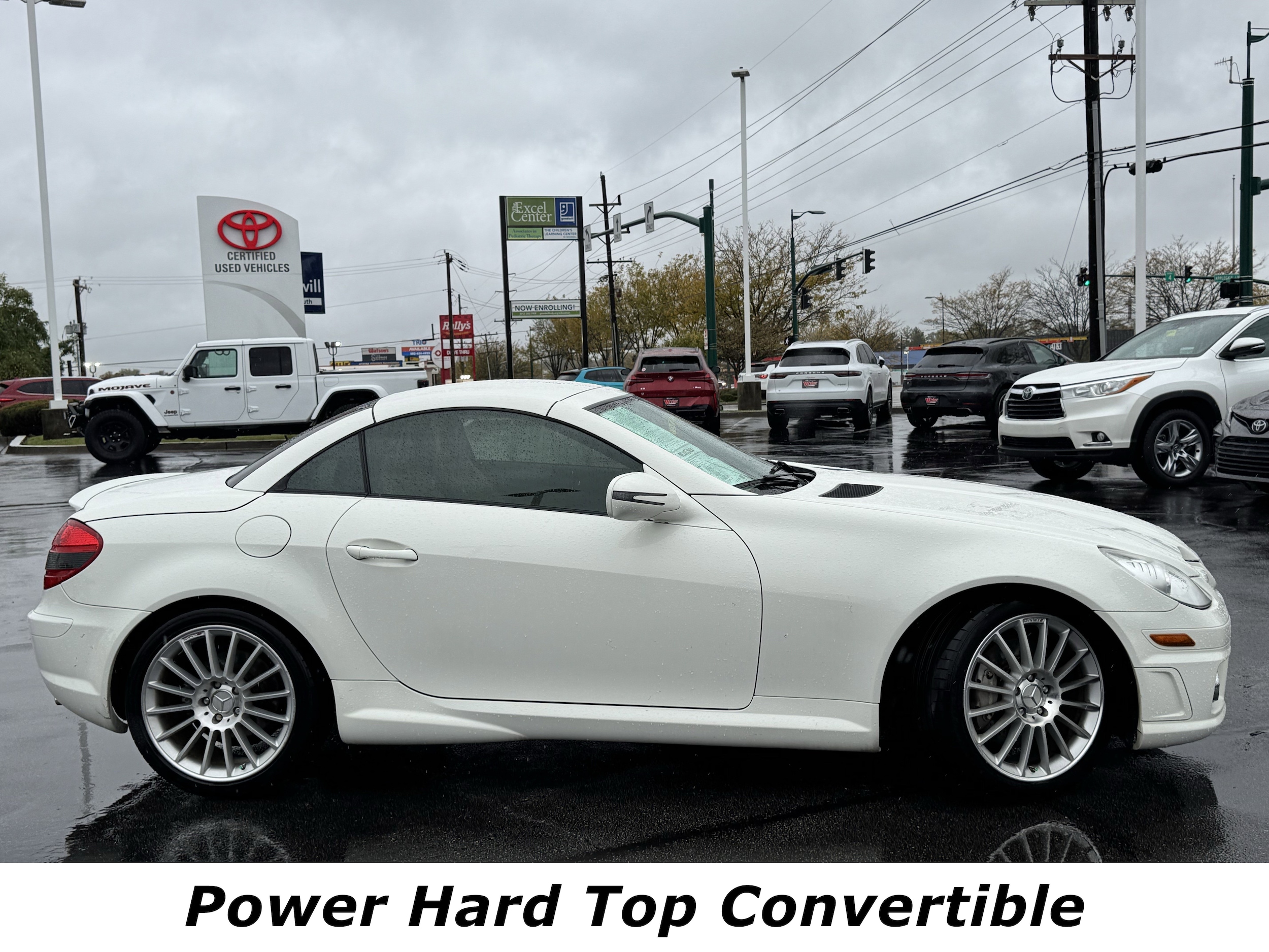 Used 2009 Mercedes-Benz SLK-Class SLK350 with VIN WDBWK58F99F198063 for sale in Clarksville, IN