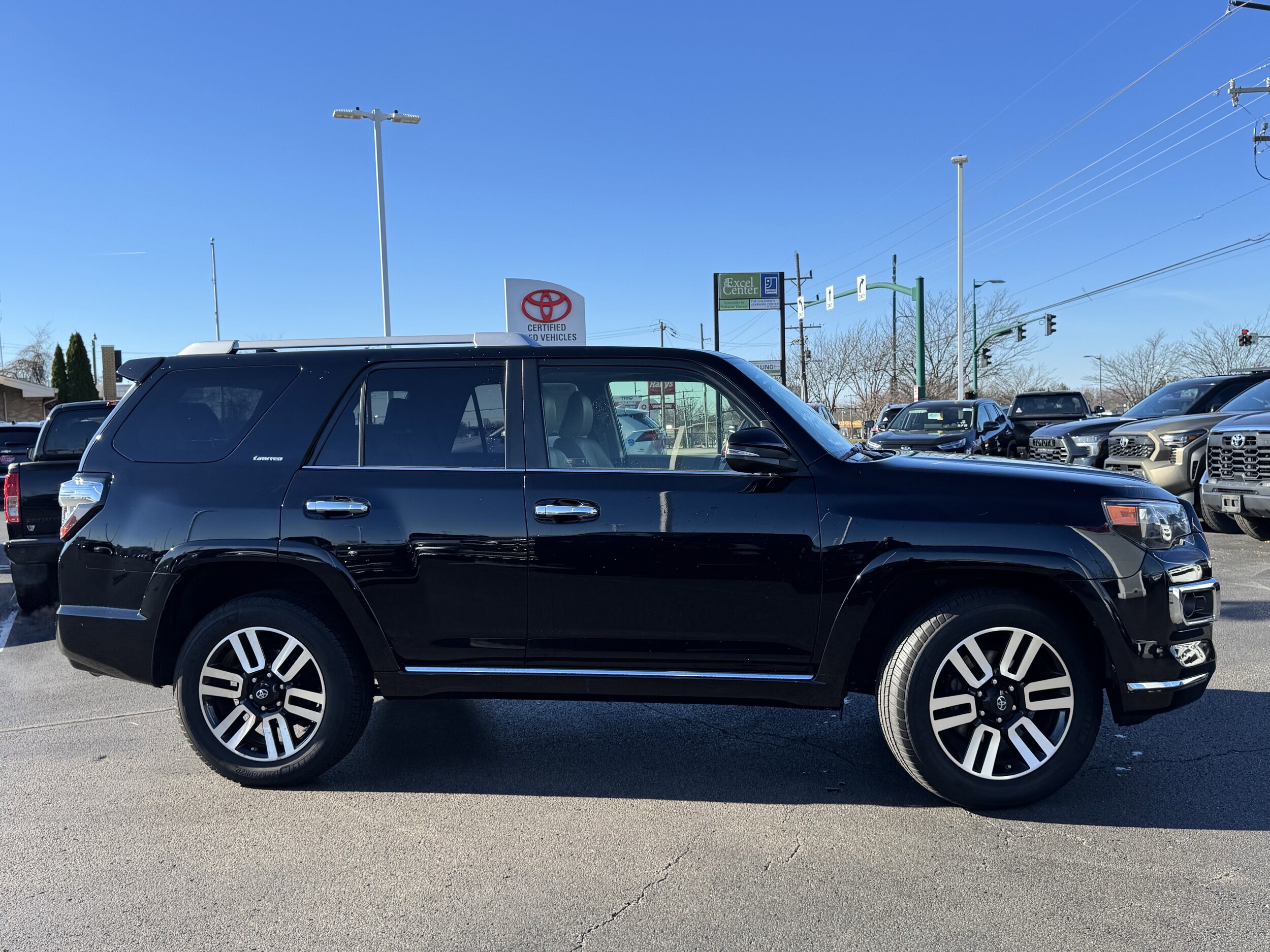 2016 Toyota 4Runner SR5 Premium photo 2