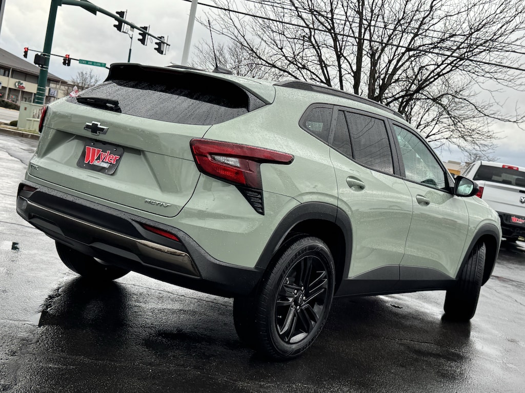 Used 2025 Chevrolet Trax ACTIV SUV