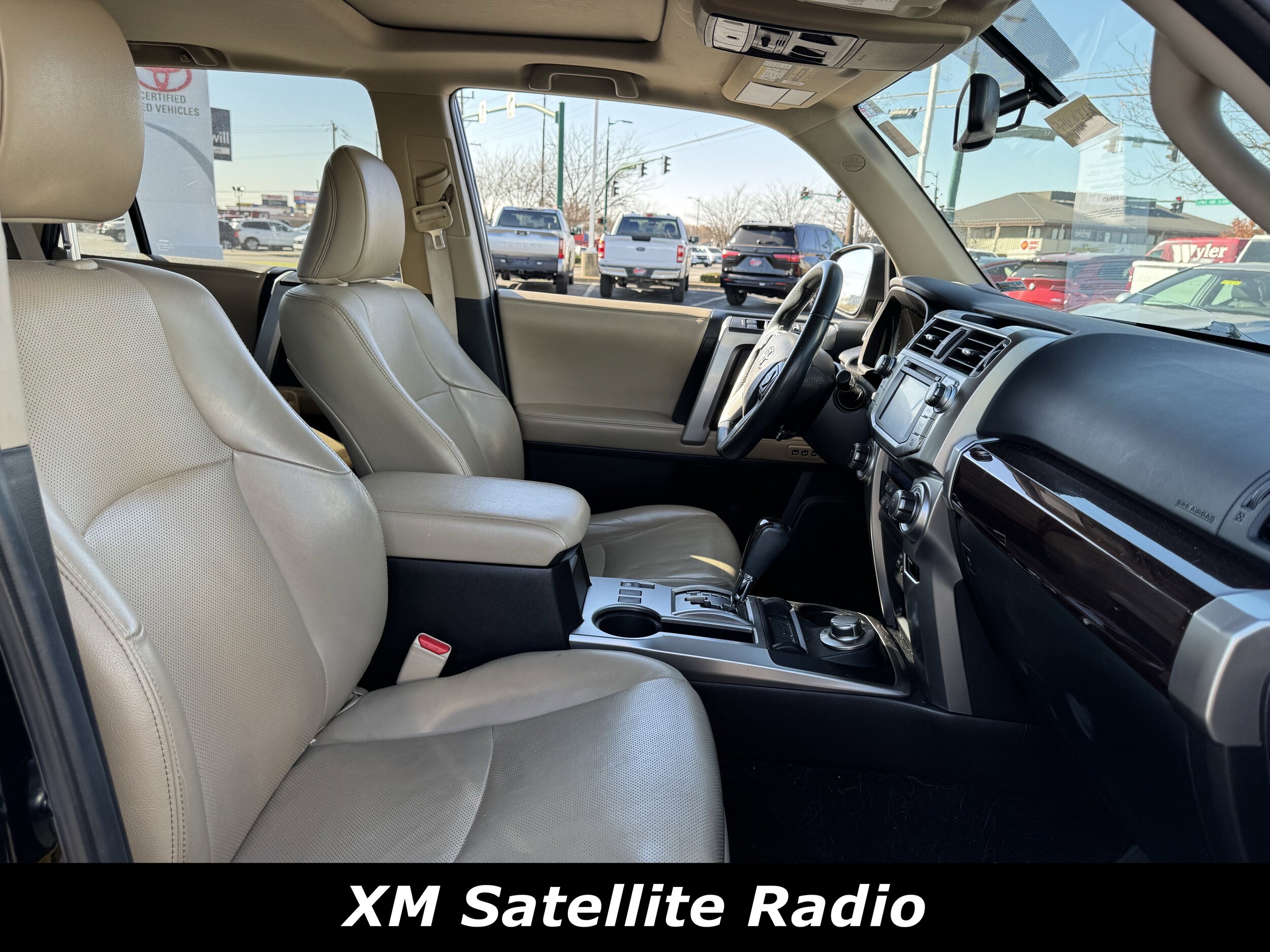 2016 Toyota 4Runner SR5 Premium photo 3