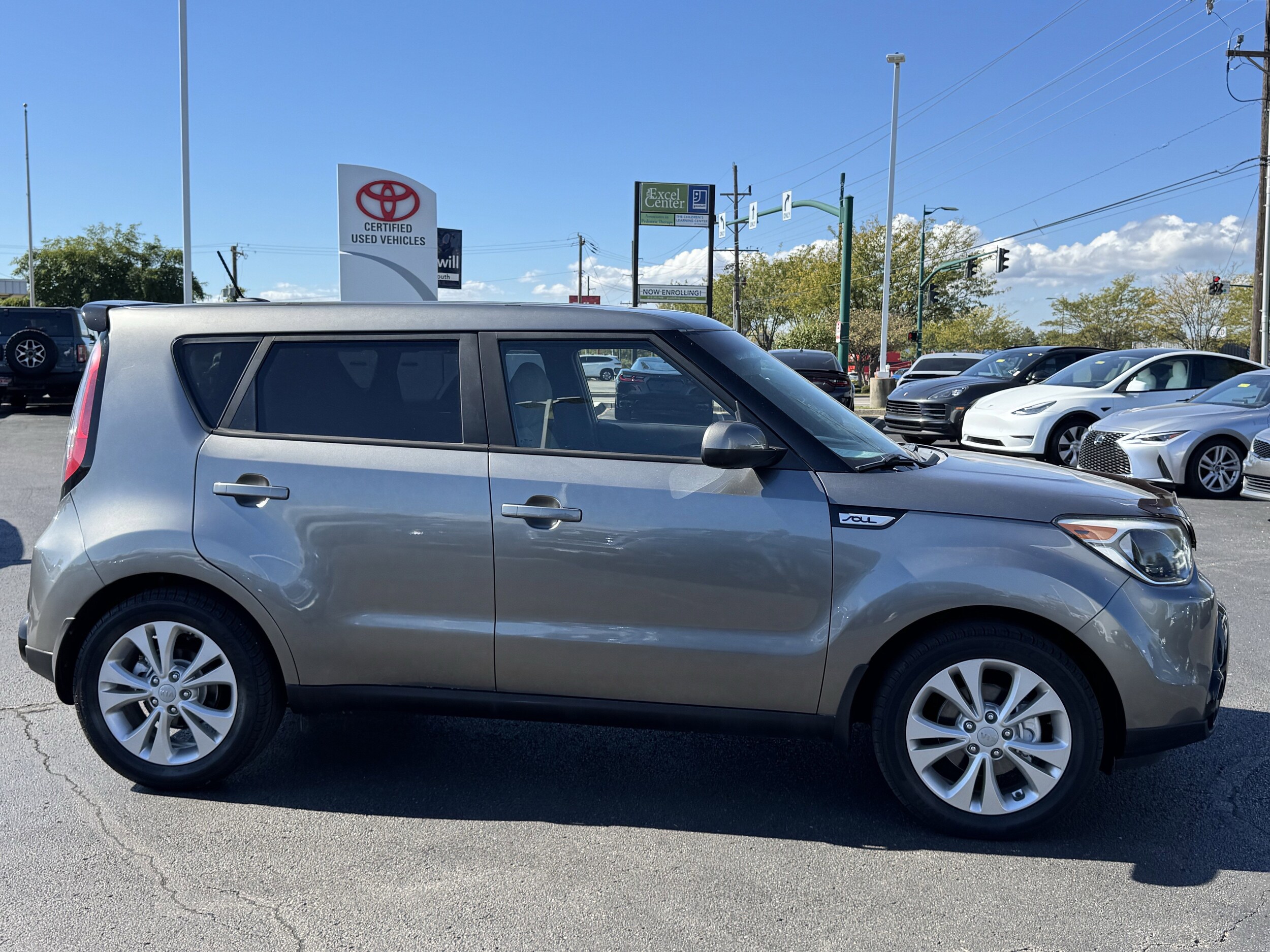 2016 Kia Soul Exclaim photo 2