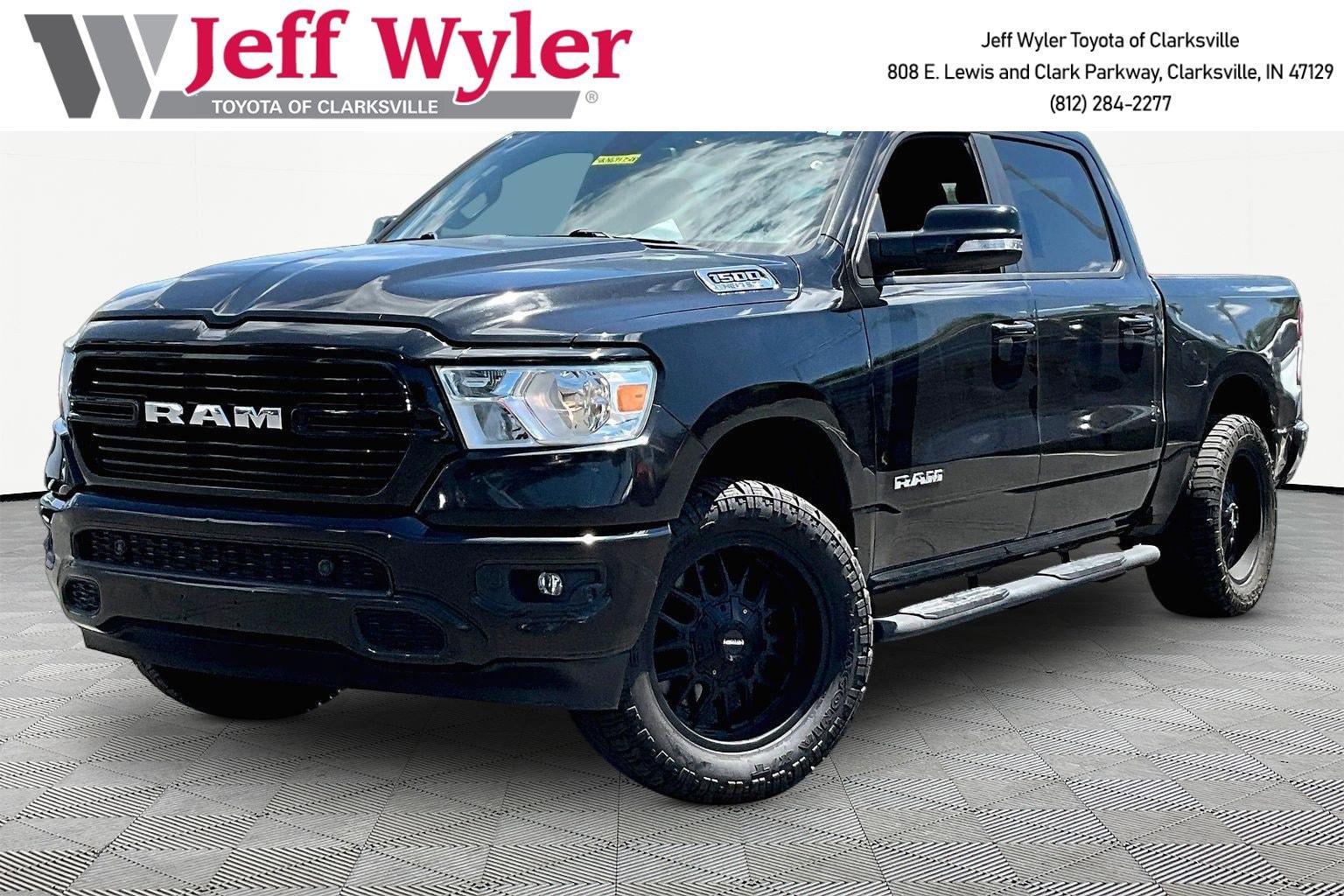 2019 RAM 1500 Big Horn/Lone Star 4x4 Crew Cab 5'7's photo