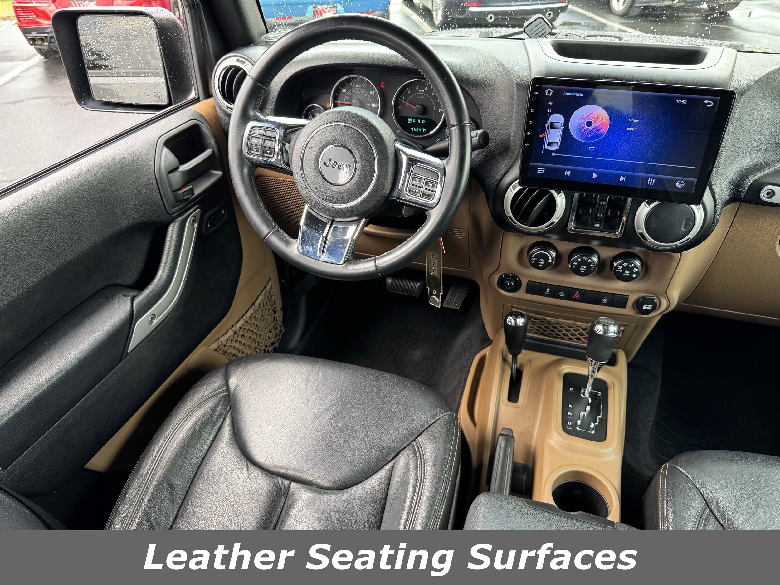 2017 Jeep Wrangler Unlimited Sahara photo 3