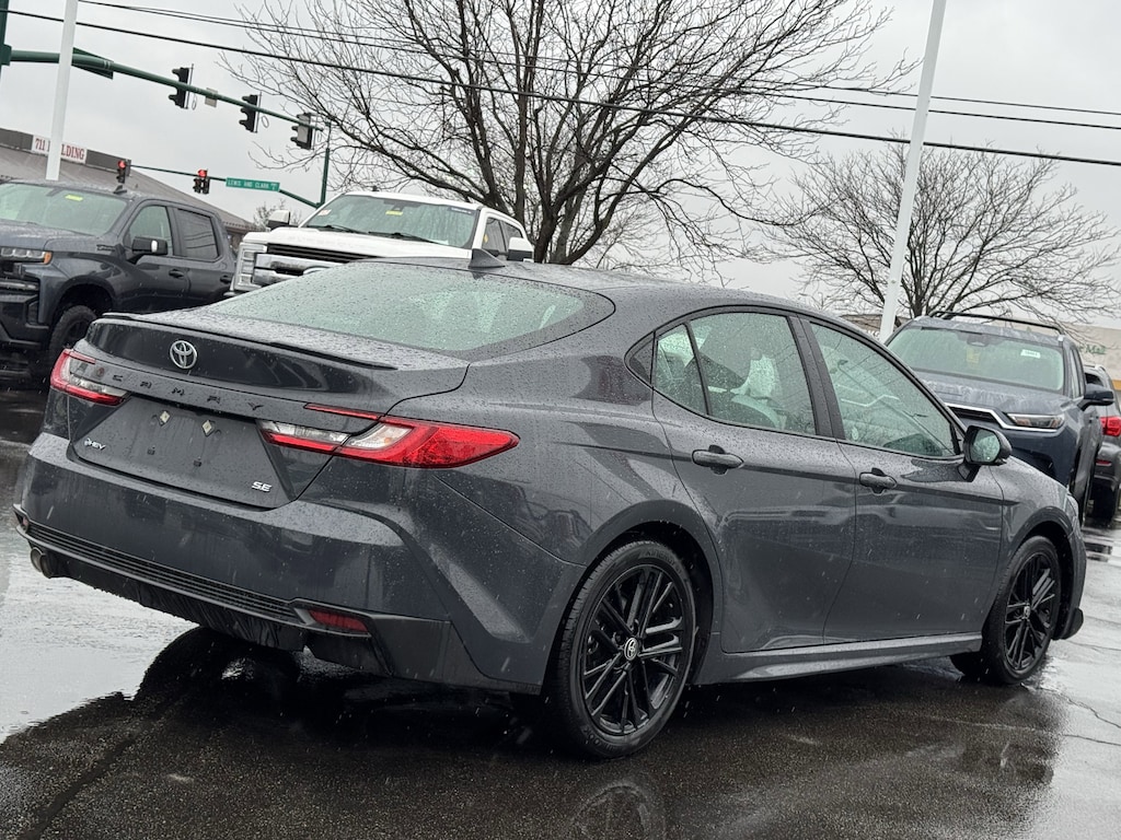 Used 2025 Toyota Camry SE Sedan