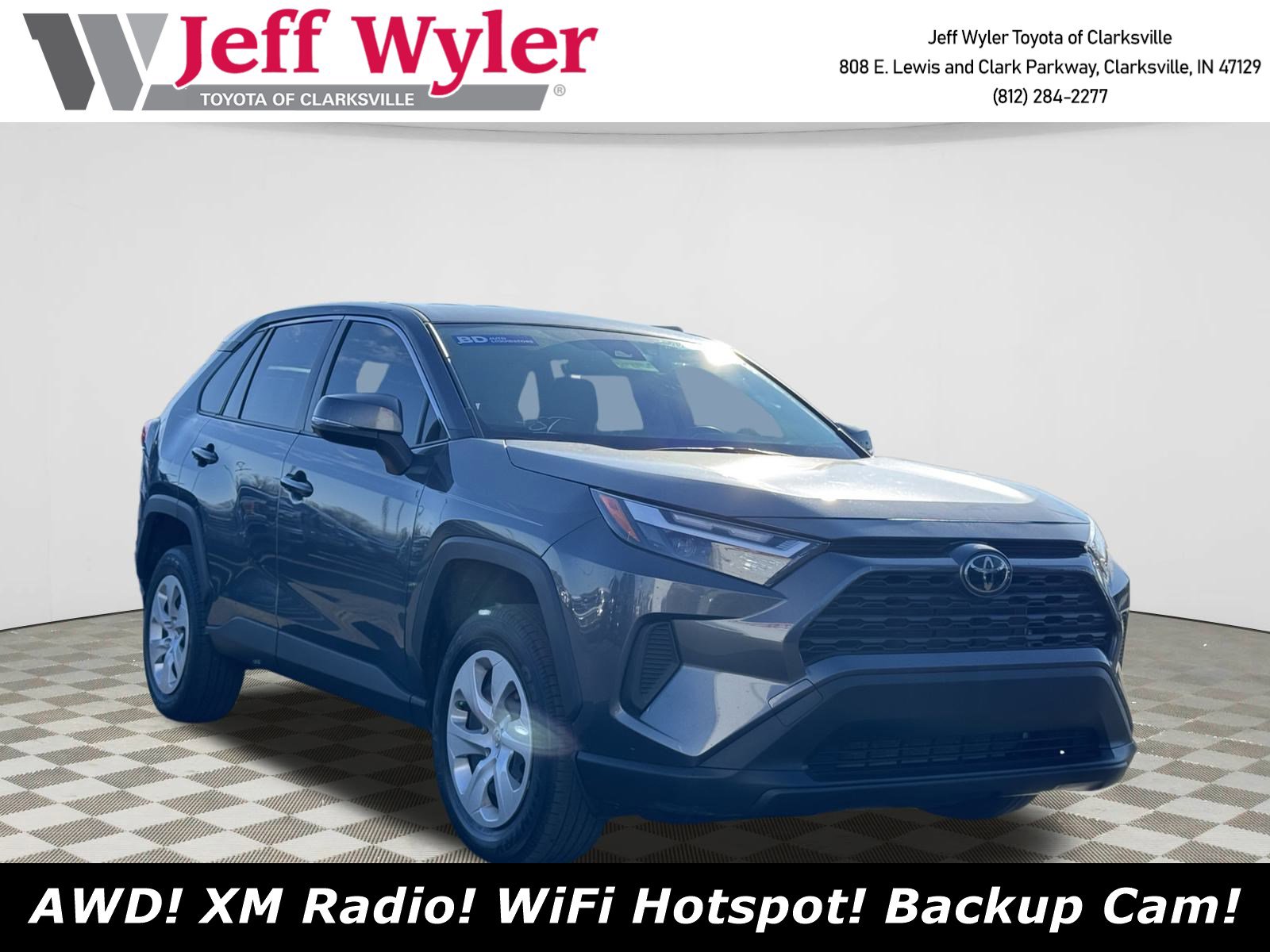 2024 Toyota RAV4 LE's photo