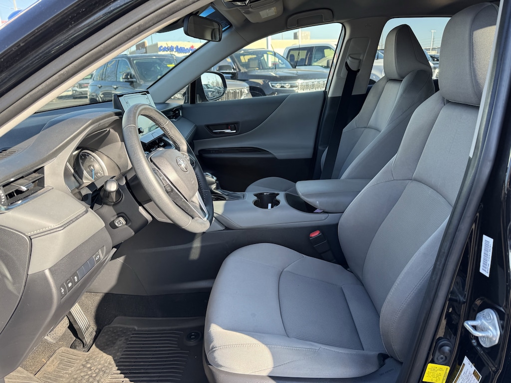 Used 2021 Toyota Venza LE SUV