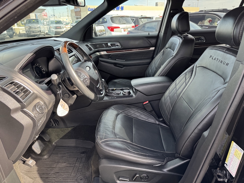 Used 2017 Ford Explorer Platinum SUV