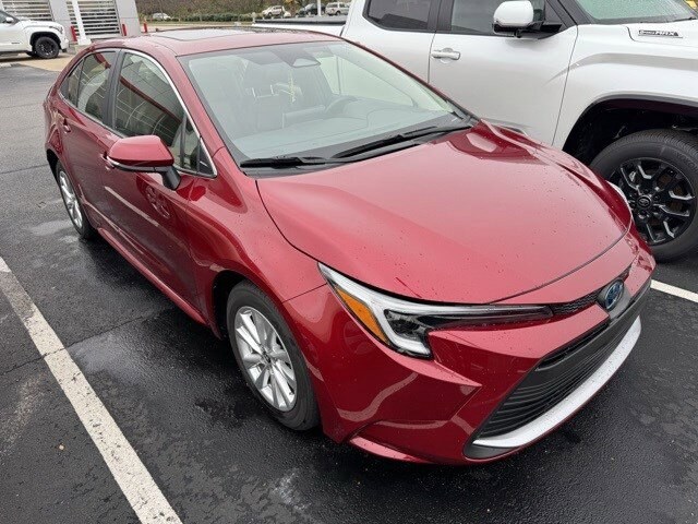 2024 Toyota Corolla Hybrid photo 2