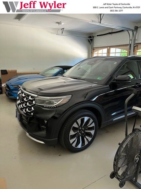 2025 Ford Explorer Platinum 4WD (PL535)'s photo