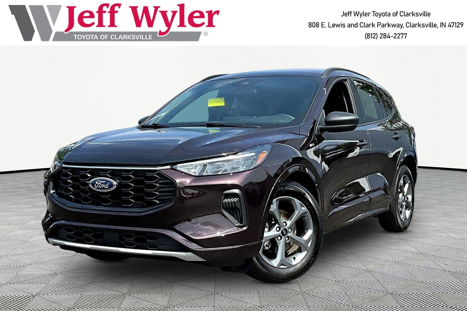 2023 Ford Escape ST-Line FWD's photo