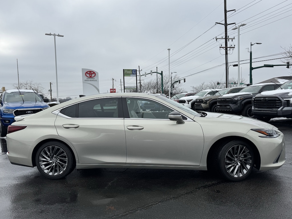 Used 2025 Lexus ES 350 Ultra Luxury Sedan