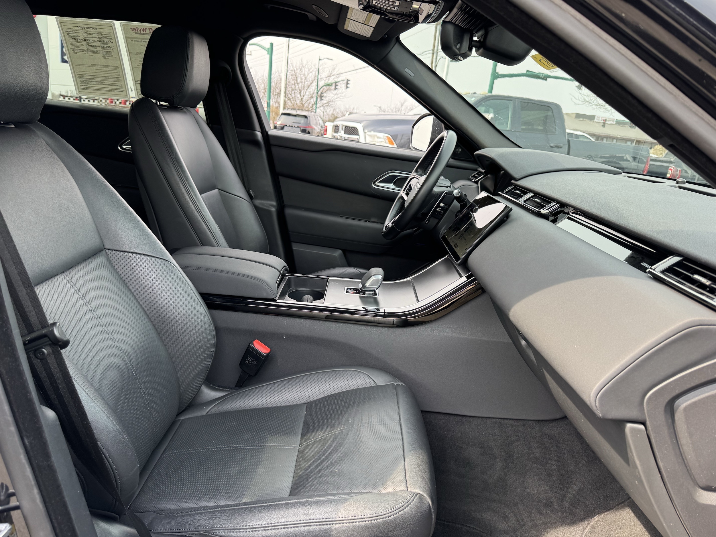 2025 Land Rover Range Rover Velar Dynamic SE - Photo 39