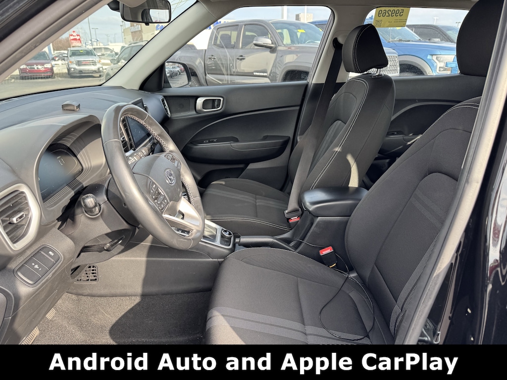 Used 2023 Hyundai Venue SEL SUV