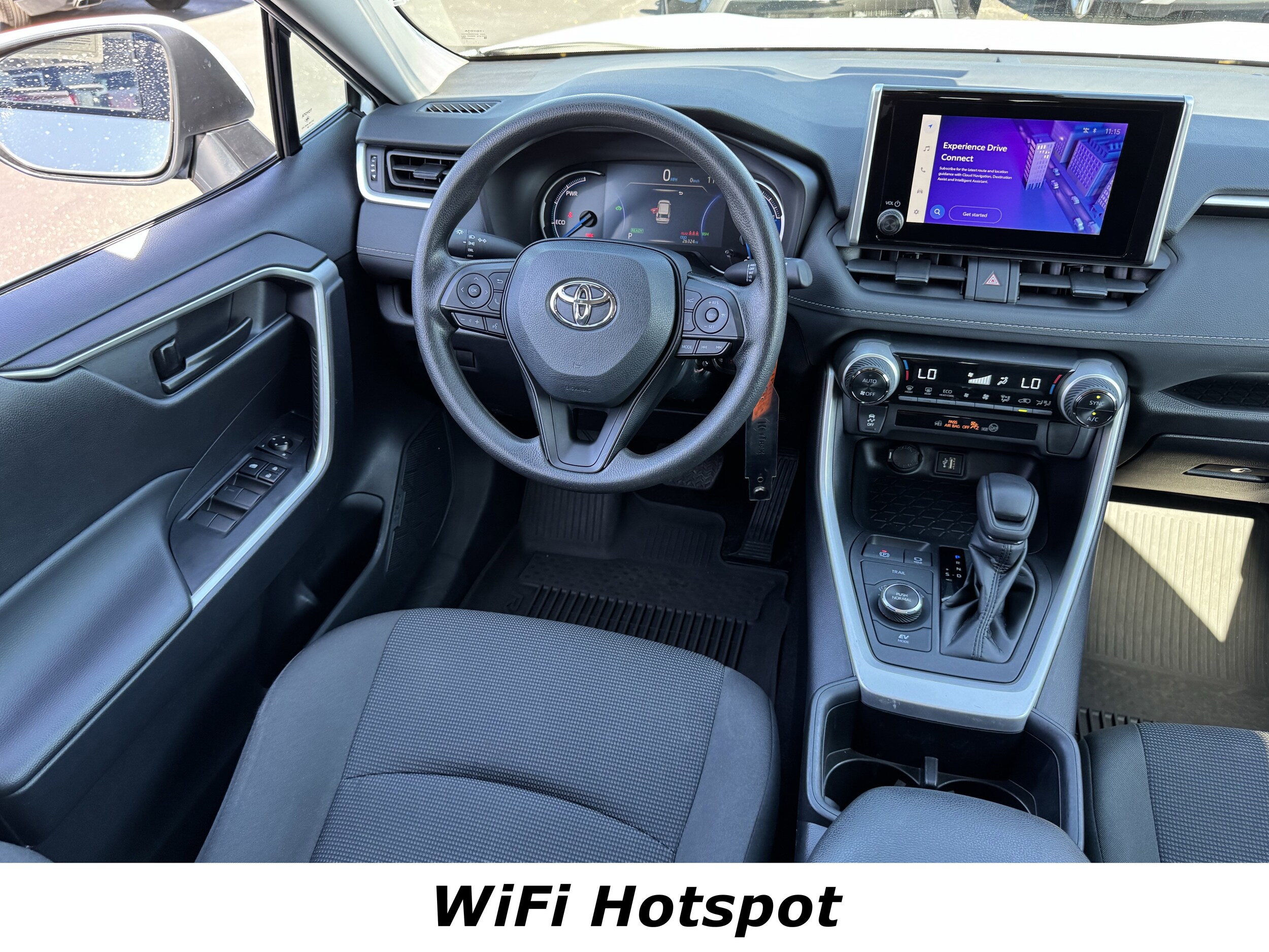2024 Toyota RAV4 Hybrid LE photo 4
