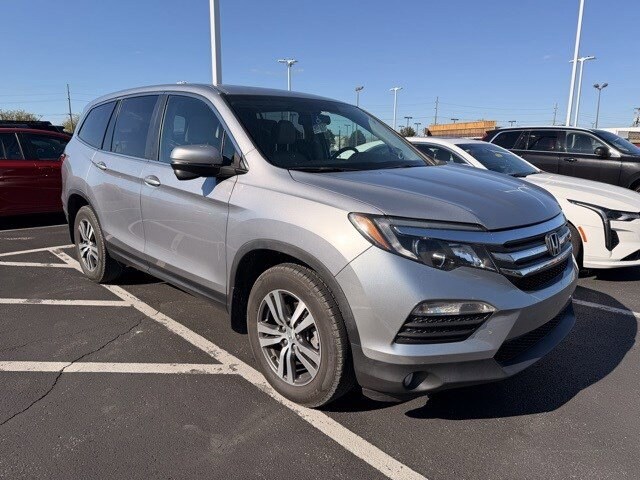 2017 Honda Pilot EX-L photo 2