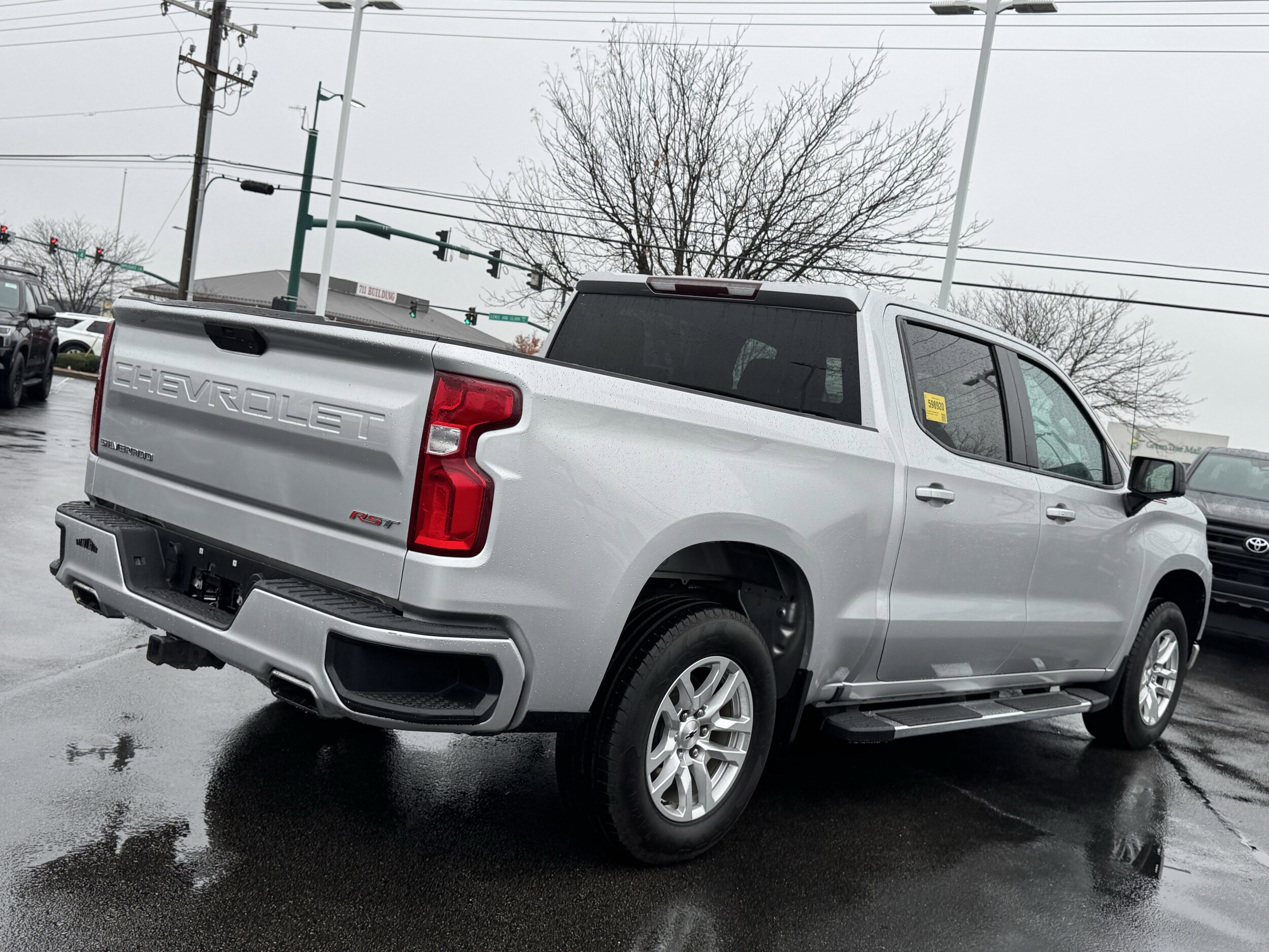 2020 Chevrolet Silverado 1500 RST photo 3