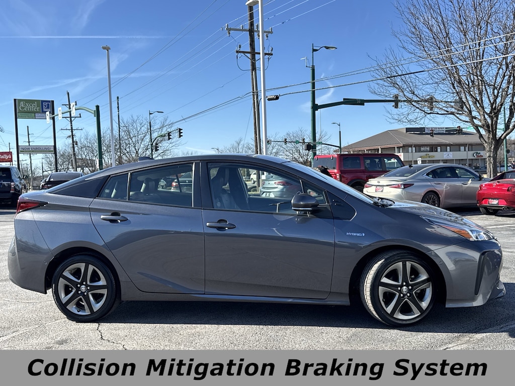 Used 2021 Toyota Prius L Hatchback