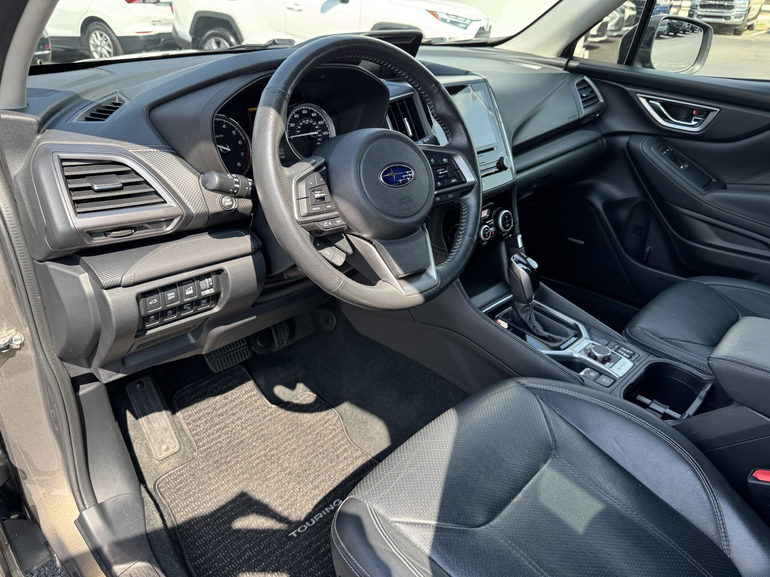 2019 Subaru Forester 2.5i Touring photo 2